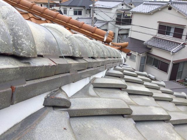 播磨町で劣化していた棟瓦